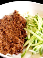 Knife Sliced Noodle in Pork Minced Sauce
